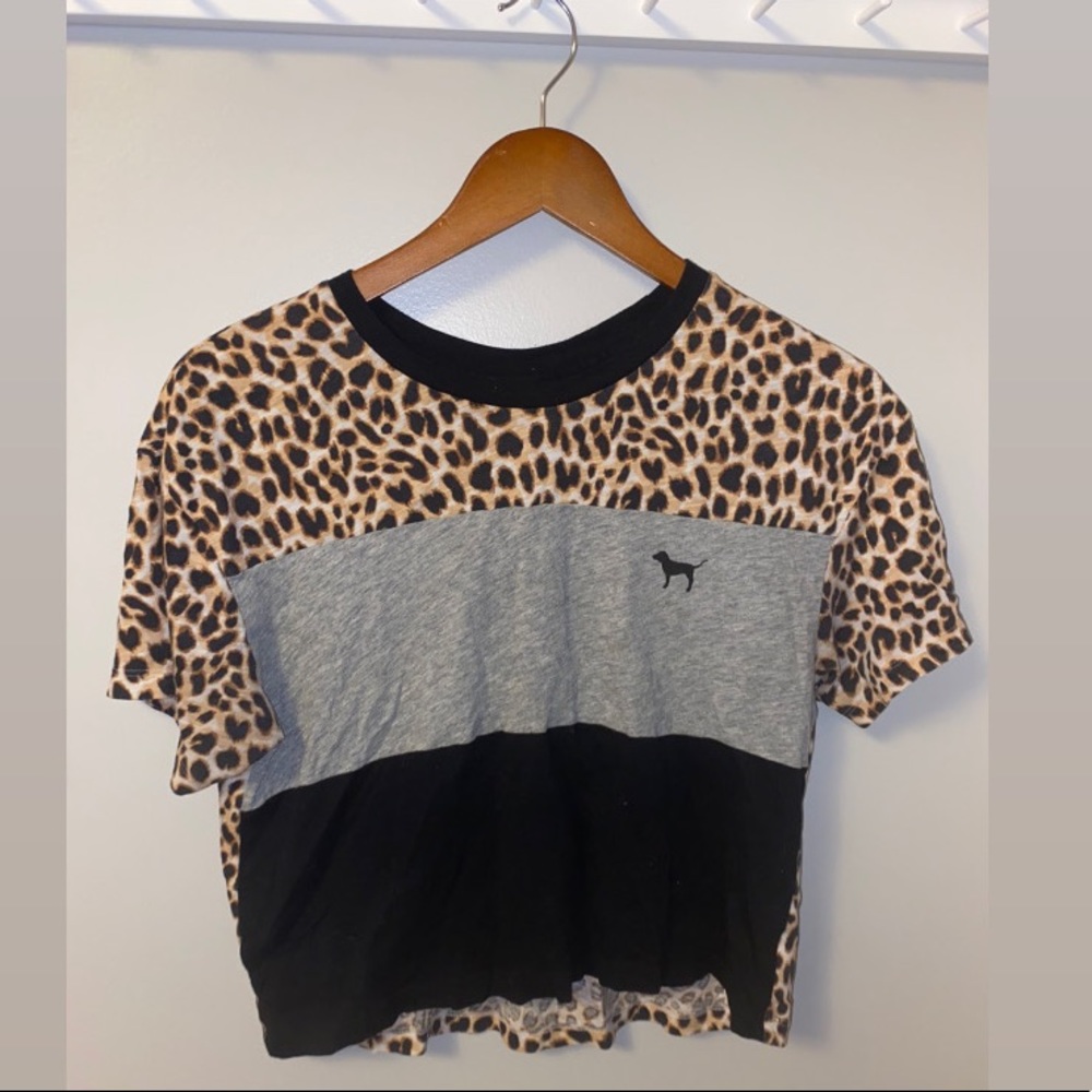 SOLD ON MERCARI VS PINK cropped color block tee